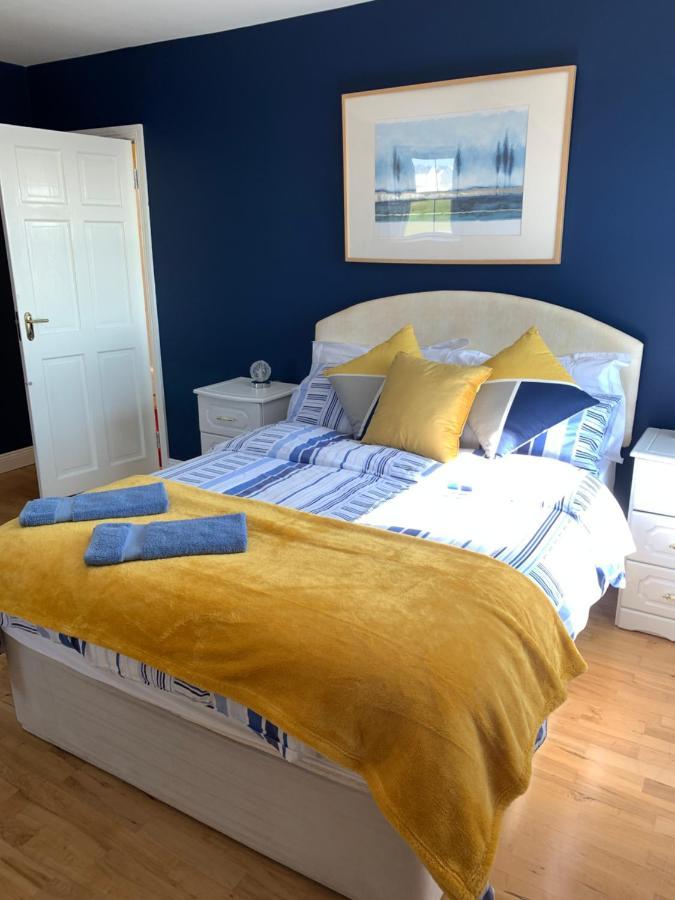 Seascape On The Edge Of Town: 4 Beds All Ensuite. Belmullet Buitenkant foto