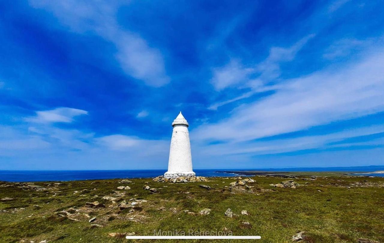 Seascape On The Edge Of Town: 4 Beds All Ensuite. Belmullet Buitenkant foto