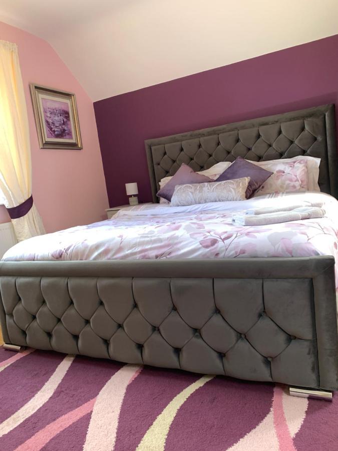 Seascape On The Edge Of Town: 4 Beds All Ensuite. Belmullet Buitenkant foto