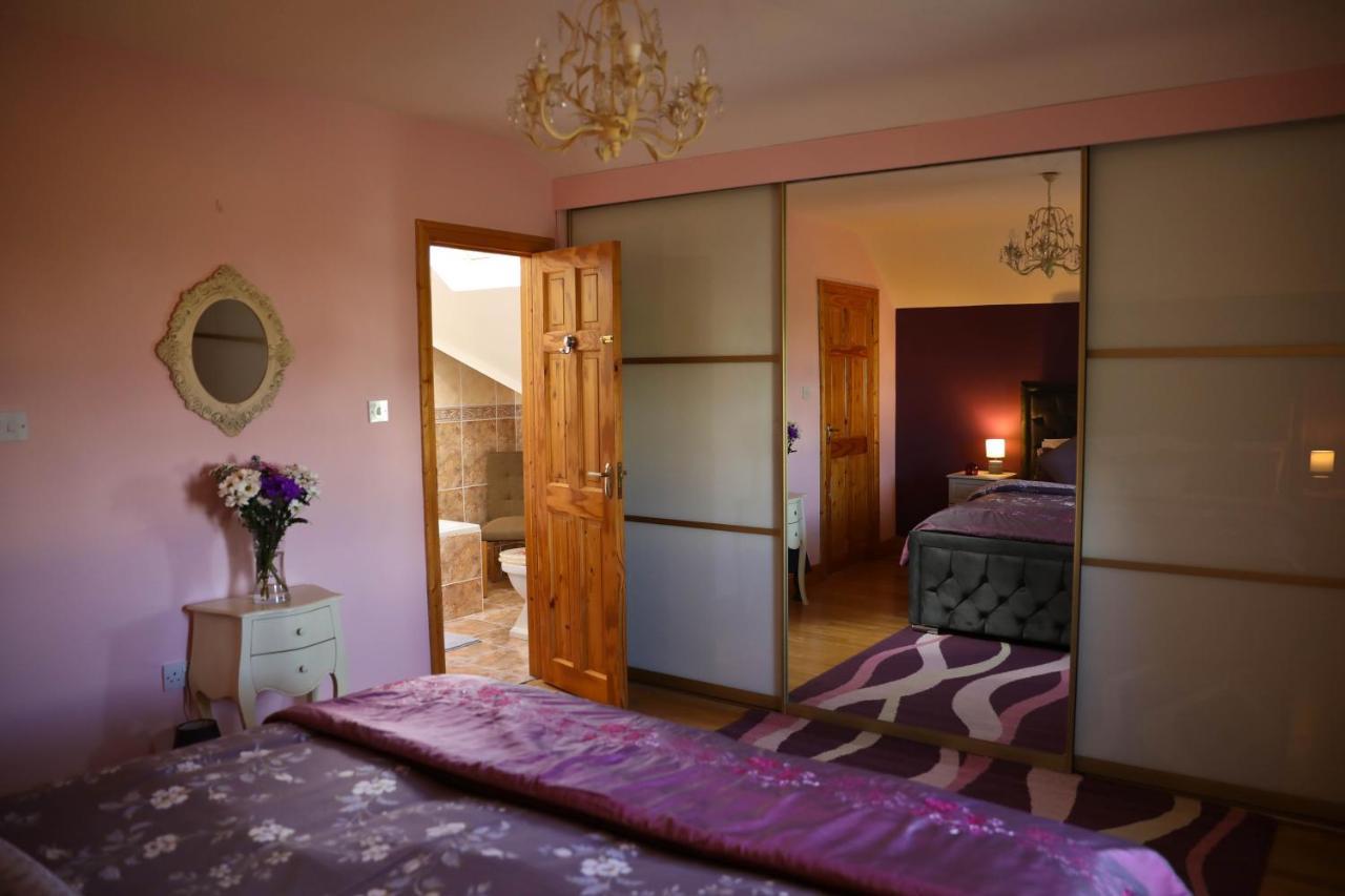 Seascape On The Edge Of Town: 4 Beds All Ensuite. Belmullet Buitenkant foto